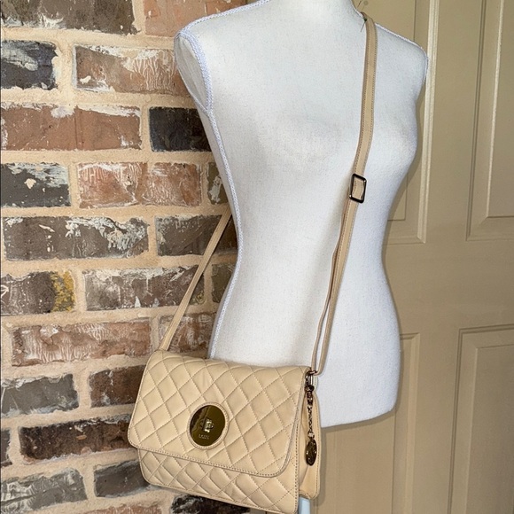 DKNY Donna Karan Cream Leather Quilted Bag Gold Hardware Detachable Strap - Picture 2 of 14